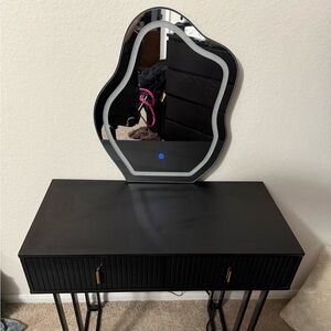 Makeup Vanity with LED Mirror